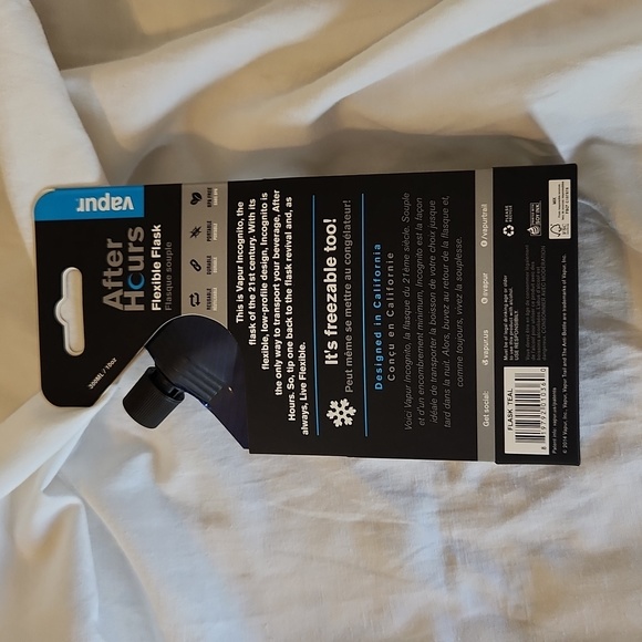 Vapur After Hours Travel Plastic Flask - Picture 2 of 4